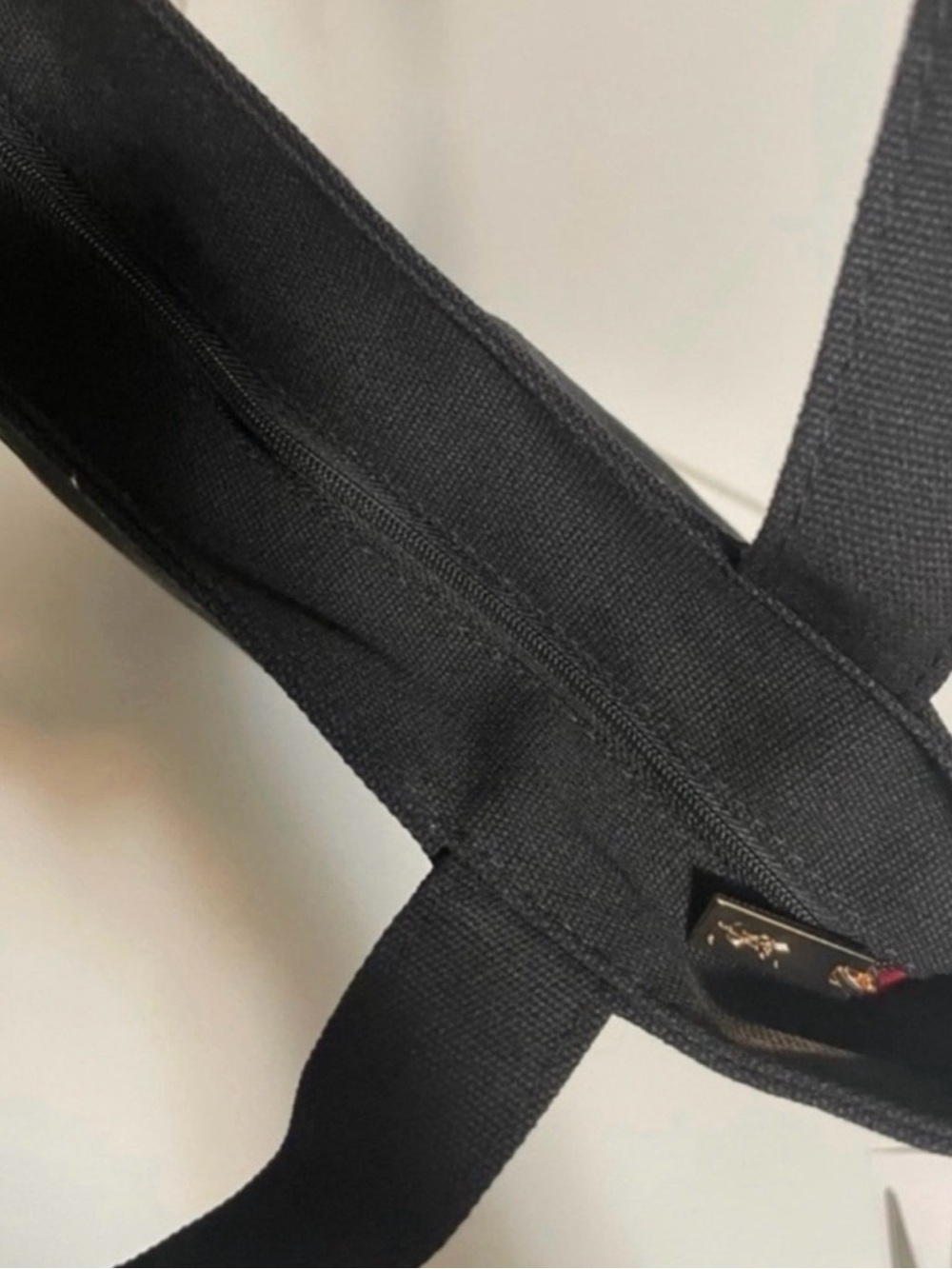NEW YSL Yves Saint Laurent Tote Bag Black Gold Embroidery Logo - Picture 16 of 16